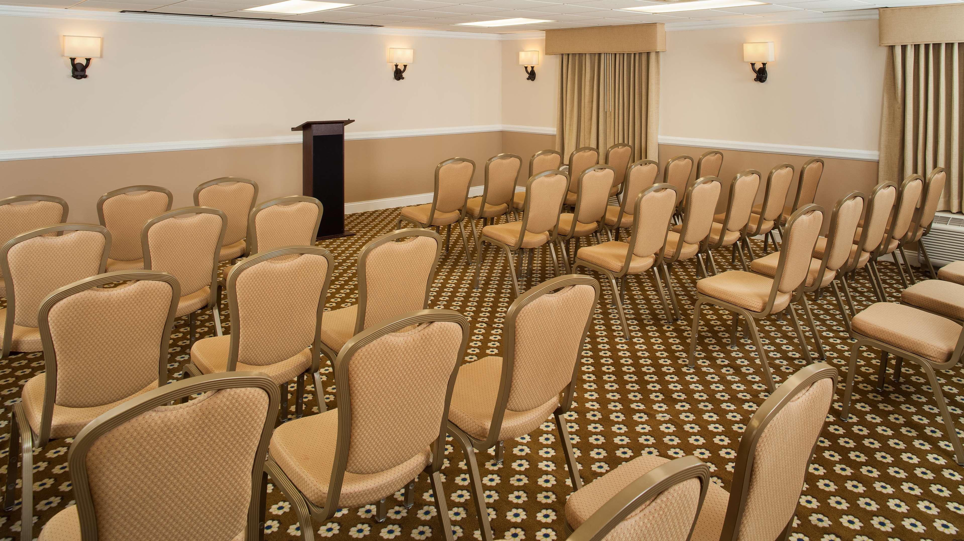 Doubletree By Hilton Hotel Chicago Wood Dale - Elk Grove Dış mekan fotoğraf