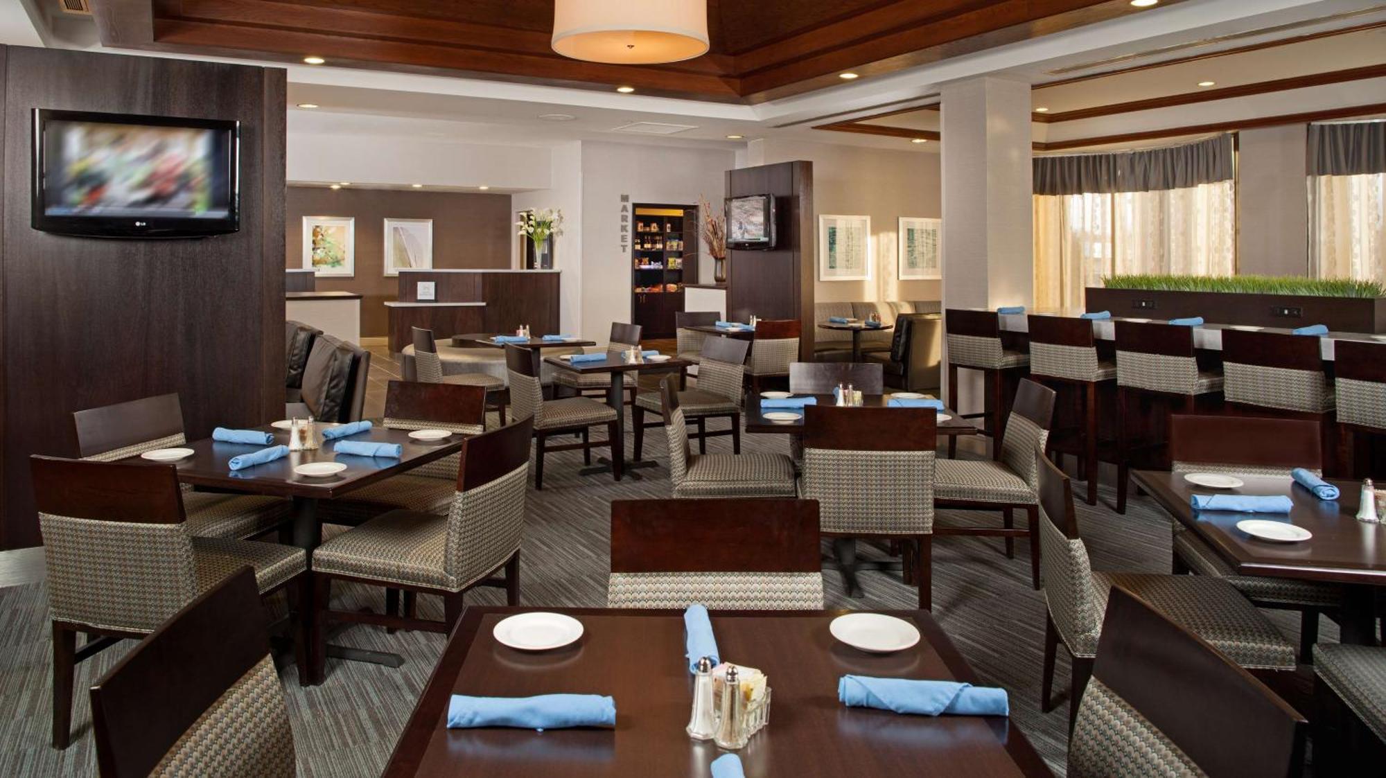 Doubletree By Hilton Hotel Chicago Wood Dale - Elk Grove Dış mekan fotoğraf